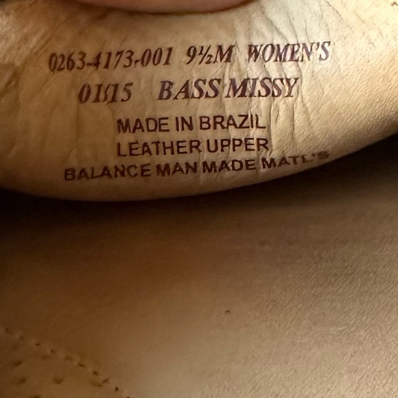 G.H. Bass missy slippers, like Todd’s driving shoes with cute detailing - Picture 4 of 4